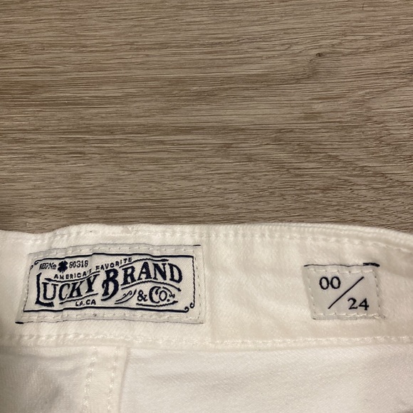 Lucky Brand White Jean Sorts Size 00/24 - Picture 3 of 4